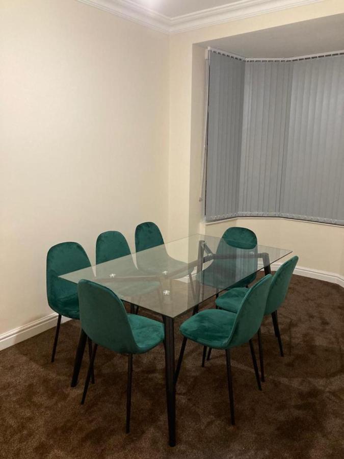 Homely 3-Bed House In Bham 15 Min From City Centre Birmingham Exterior foto